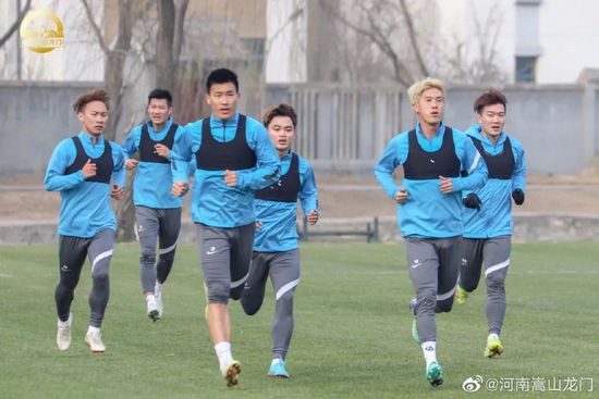记者：国米管理层即将得知1月份最低预算，并做出相应安排据记者Fabrizio Biasin报道，国米高层很快就会知道冬窗最低转会预算。